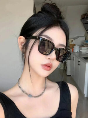 Kính râm sành điệu cho nữ khiến phái đẹp mê mẩn