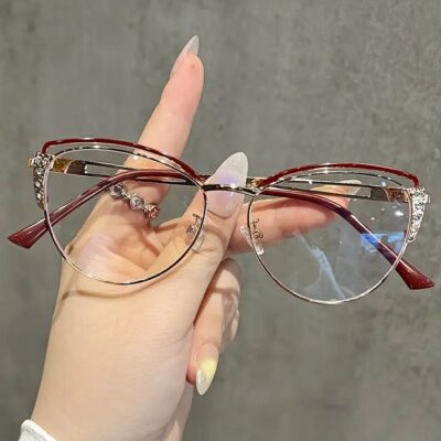 Gọng kính mắt mèo (Cat-eye Frame)
